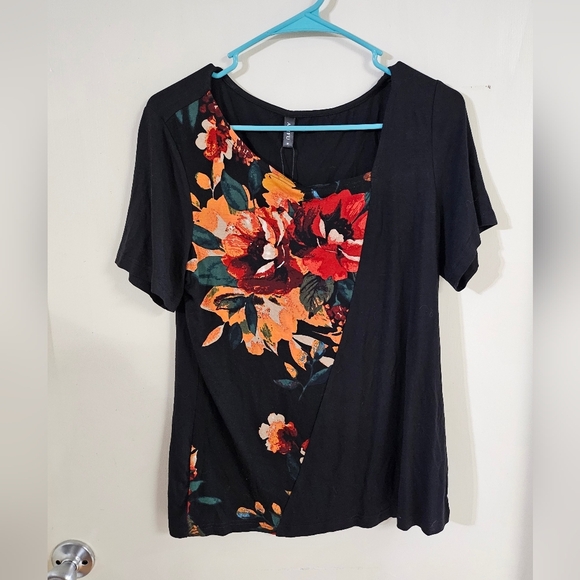 Ayifu Elegant Black Floral Short Sleeve Top - Picture 1 of 9